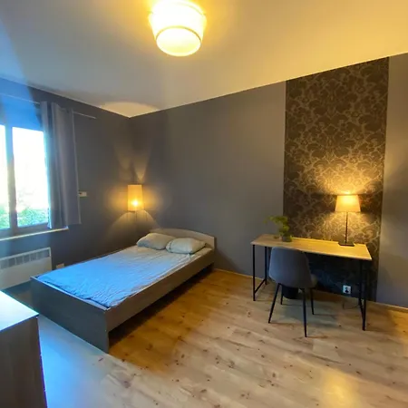 4 - 86 M2 - 300 M Od Rynku Wroclaw