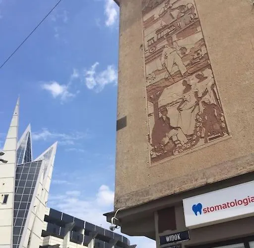 4 - 86 M2 - 300 M Od Rynku * Wroclaw