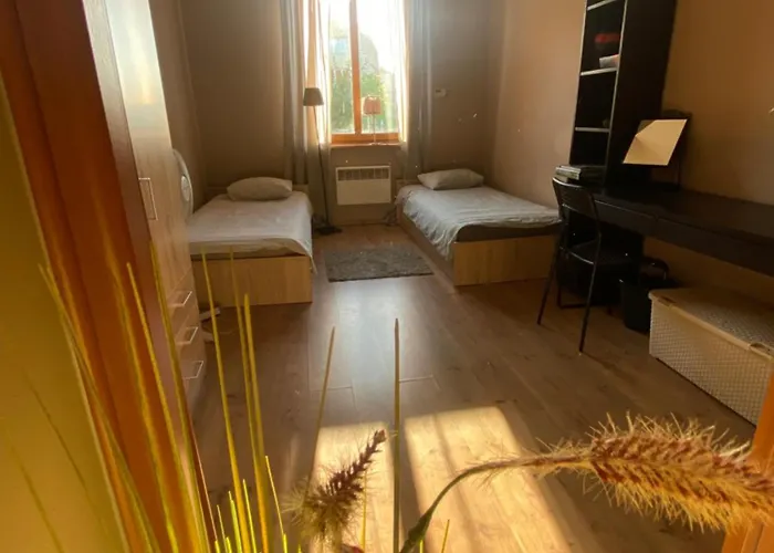 4 - 86 M2 - 300 M Od Rynku Apartment *