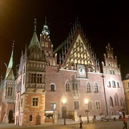 4 - 86 M2 - 300 M Od Rynku Apartament Wrocław