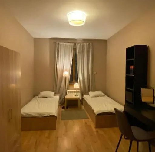 4 - 86 M2 - 300 M Od Rynku Apartment