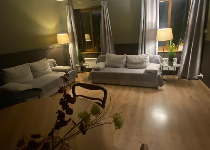 4 - 86 M2 - 300 M Od Rynku Wroclaw