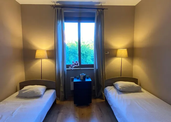 4 - 86 M2 - 300 M Od Rynku Wrocław