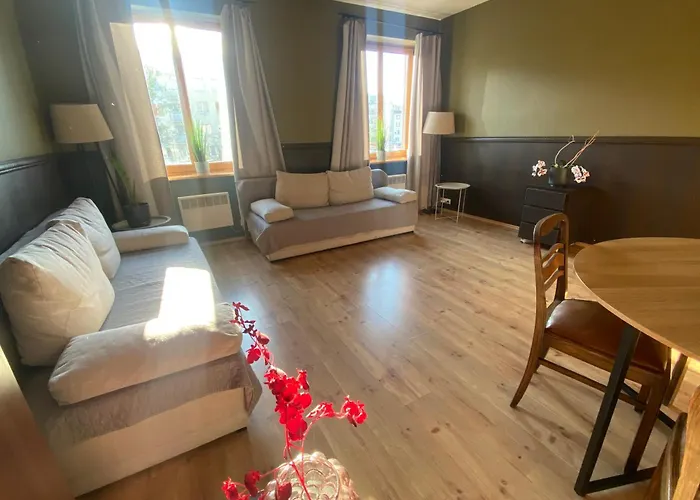 4 - 86 M2 - 300 M Od Rynku Wrocław