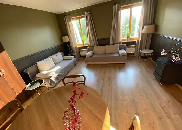 4 - 86 M2 - 300 M Od Rynku *